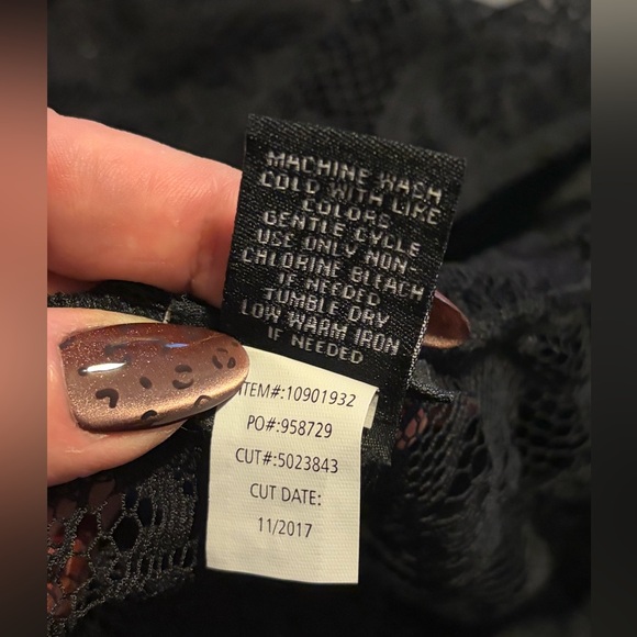 Torrid Black Lace Sleeveless Top - Picture 6 of 7